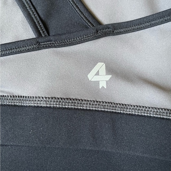 Sleek Gray and Black Sports Bra - Picture 3 of 4